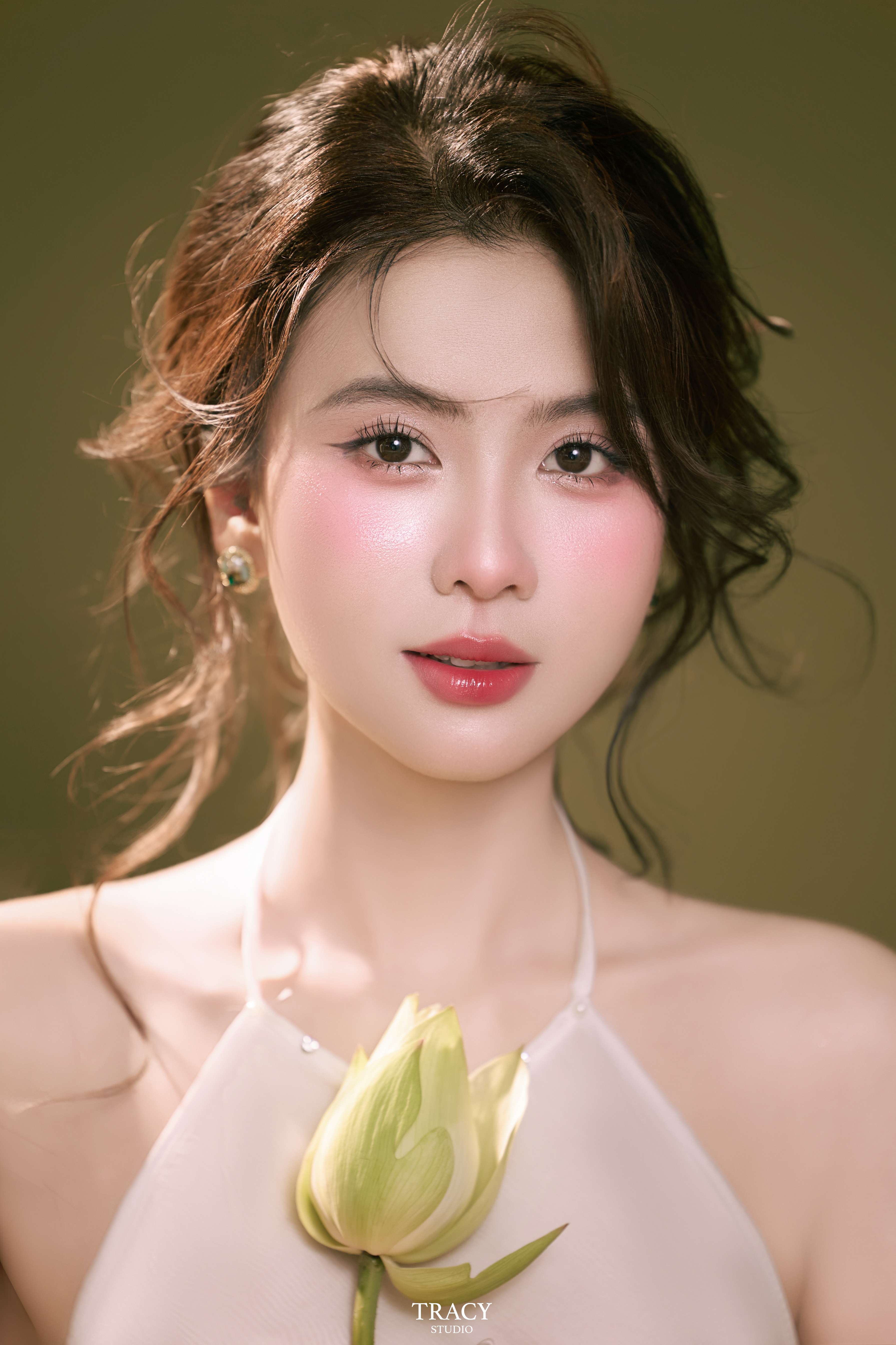 frontend/img/gallery/concept-sen/tracy-studio-chup-concept-sen-trang-chang-may (5).jpg